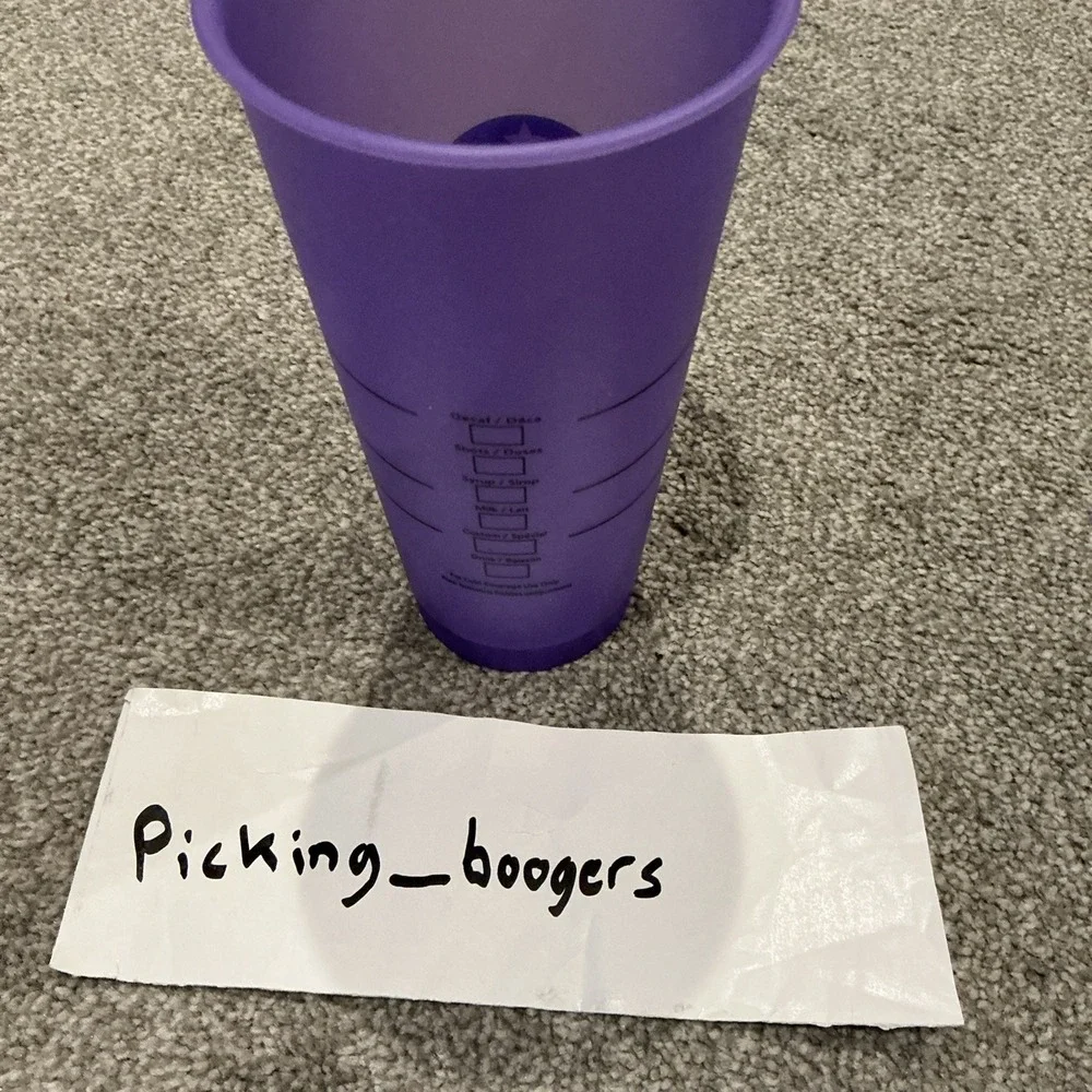 Starbucks Reusable Cold Cups With One Lid, Lot Of 9! 24oz